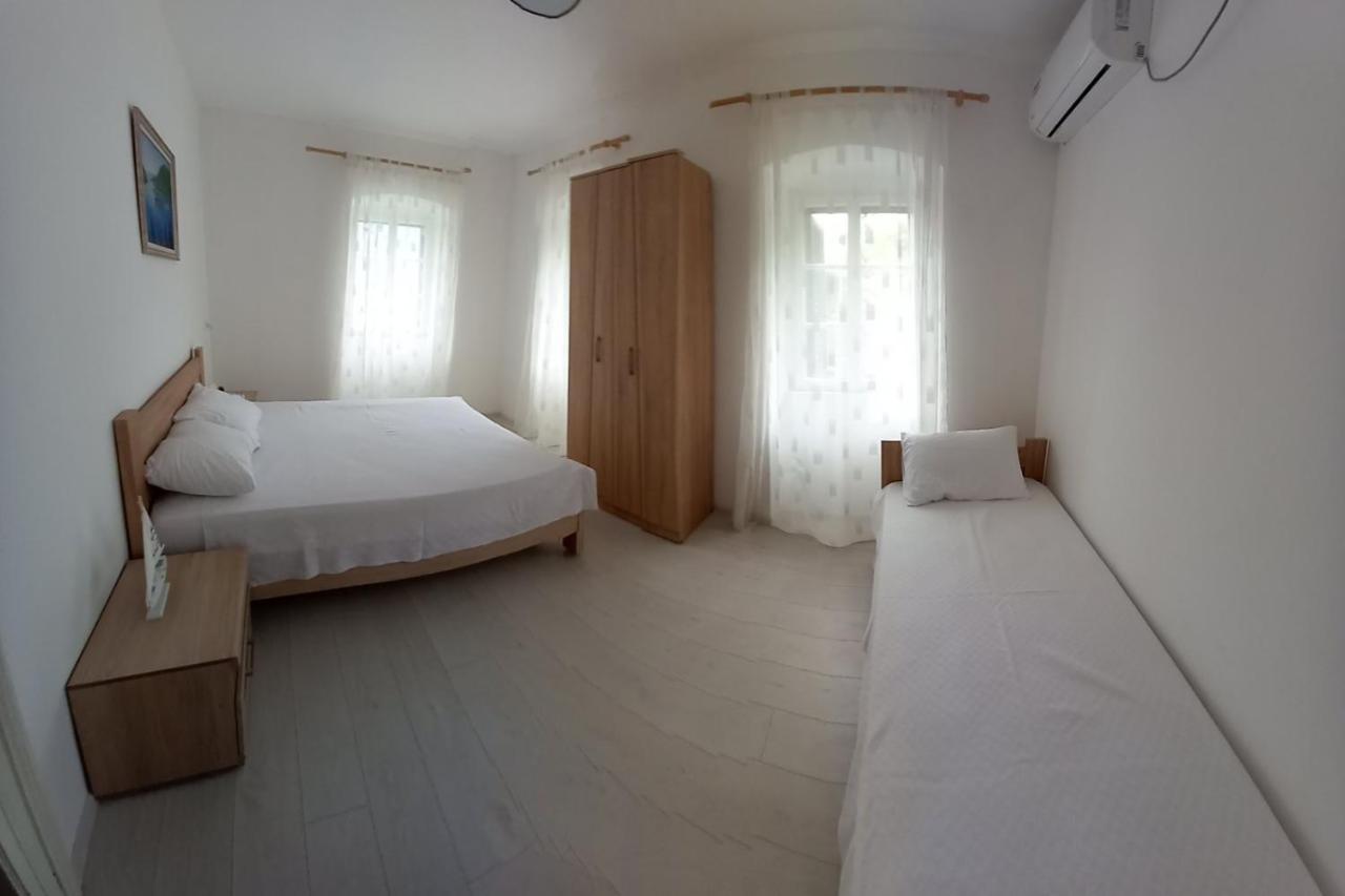 Apartments Dabovic Kotor Exterior foto